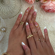 Peach Clover Radiance