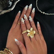 Zebra Daisy Elegance