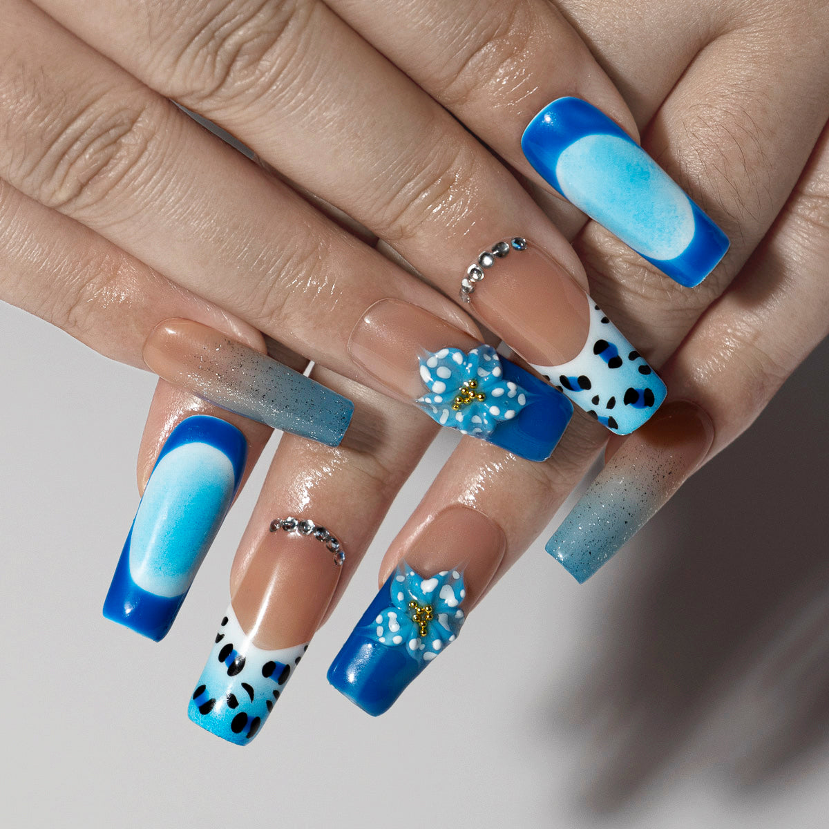 MG_2200_61acf8a7-ef3d-4124-856e-b18025d3e9df.jpg