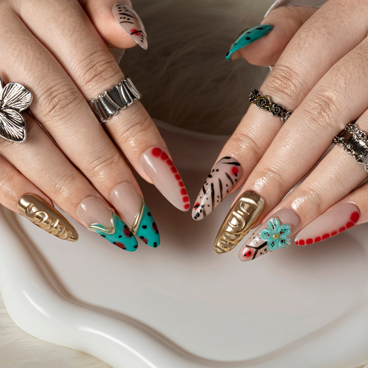 Turquoise Safari Chrome ALLO0012 press-on nails hand model scene view 2