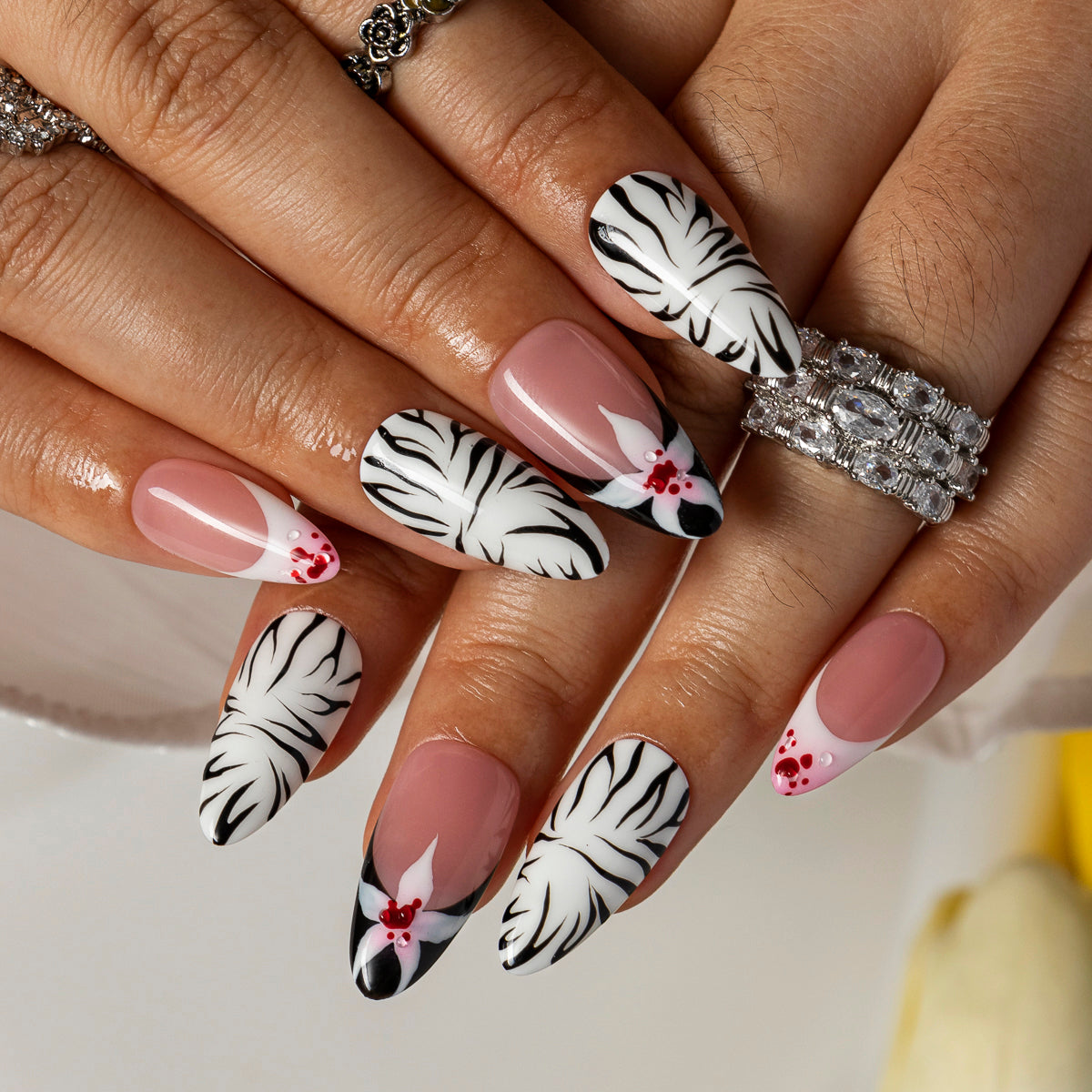 Blush Palm Heart ALME0035 press-on nails hand model scene view 3