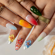 Citrus Picnic Garden ALME0074 press-on nails hand model scene view 2