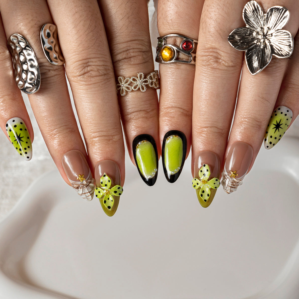 Olive Orchid Pop ALME0081 press-on nails hand model scene view 2