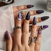 Lavender Noir Web ALME0116 press-on nails hand model scene view 1