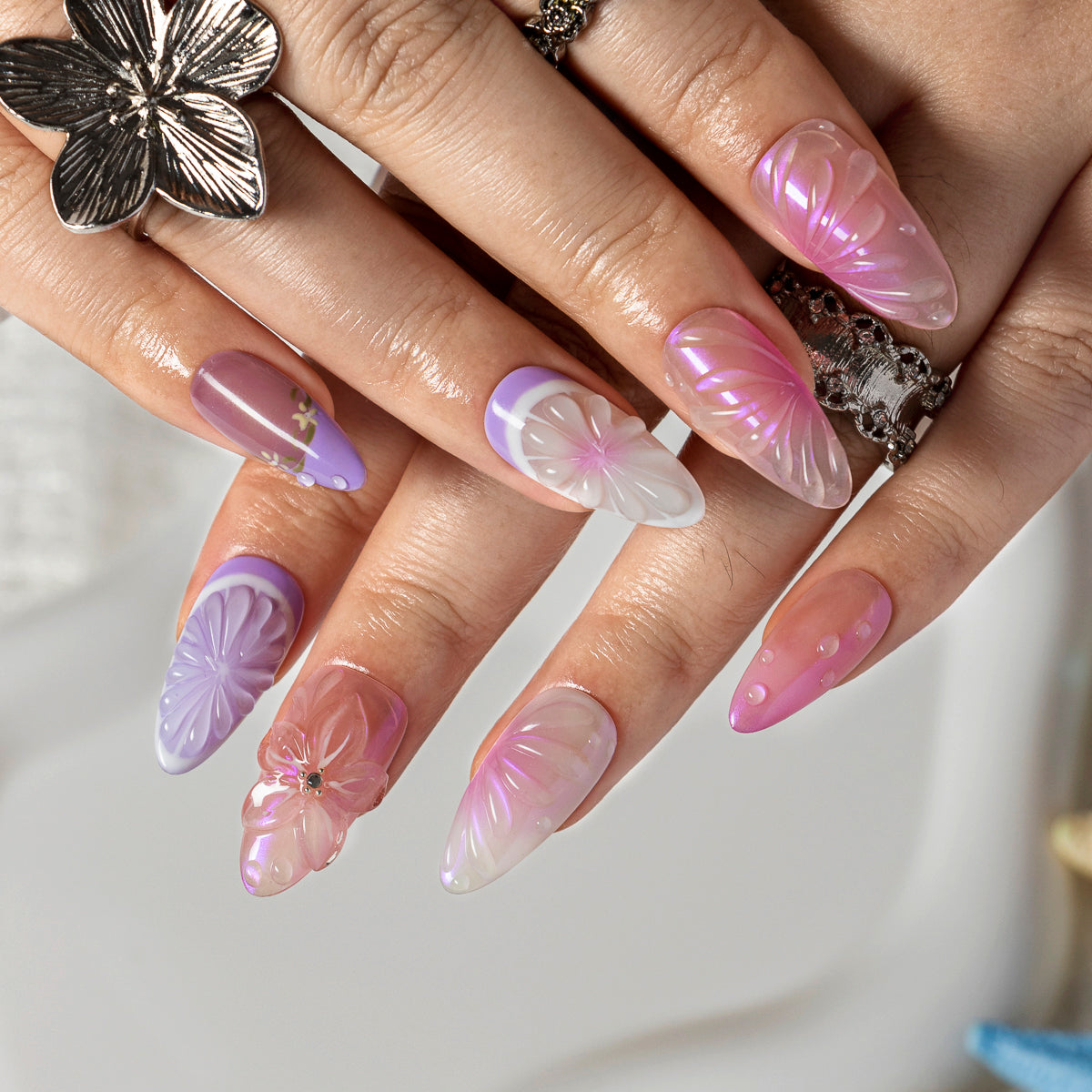 Lilac Petal Breeze ALME0127 press-on nails hand model scene view 3