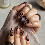 Mocha Floral Veil ALME0131 press-on nails hand model scene view 1