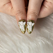 Sage Pearl Relic ALME0141 press-on nails hand model scene view 3