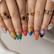 Garden Picnic ALSH0003 press-on nails hand model scene view 2