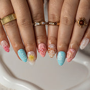 Candy Cloud Picnic ALSH0023 press-on nails hand model scene view 2