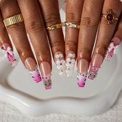 Pink Pearl Safari COME0019 press-on nails hand model scene view 2