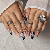Butterfly Noir Bloom COME0023 press-on nails hand model scene view 1