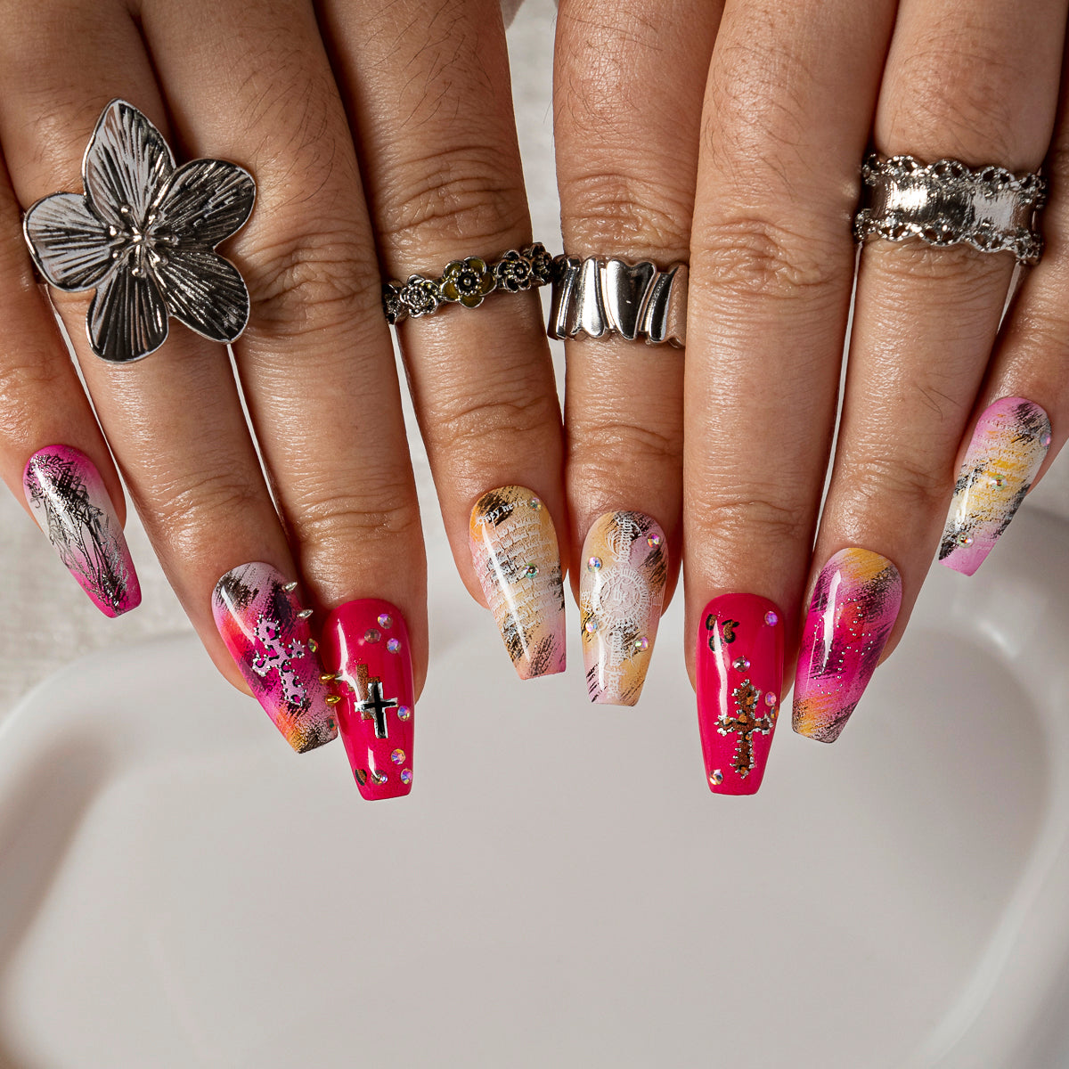 Magenta Cross Relic COME0026 press-on nails hand model scene view 2