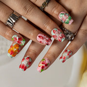 Petal Mosaic COSH0005 press-on nails hand model scene view 2