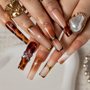 Mocha Star Tortoise SQLO0003 press-on nails hand model scene view 3