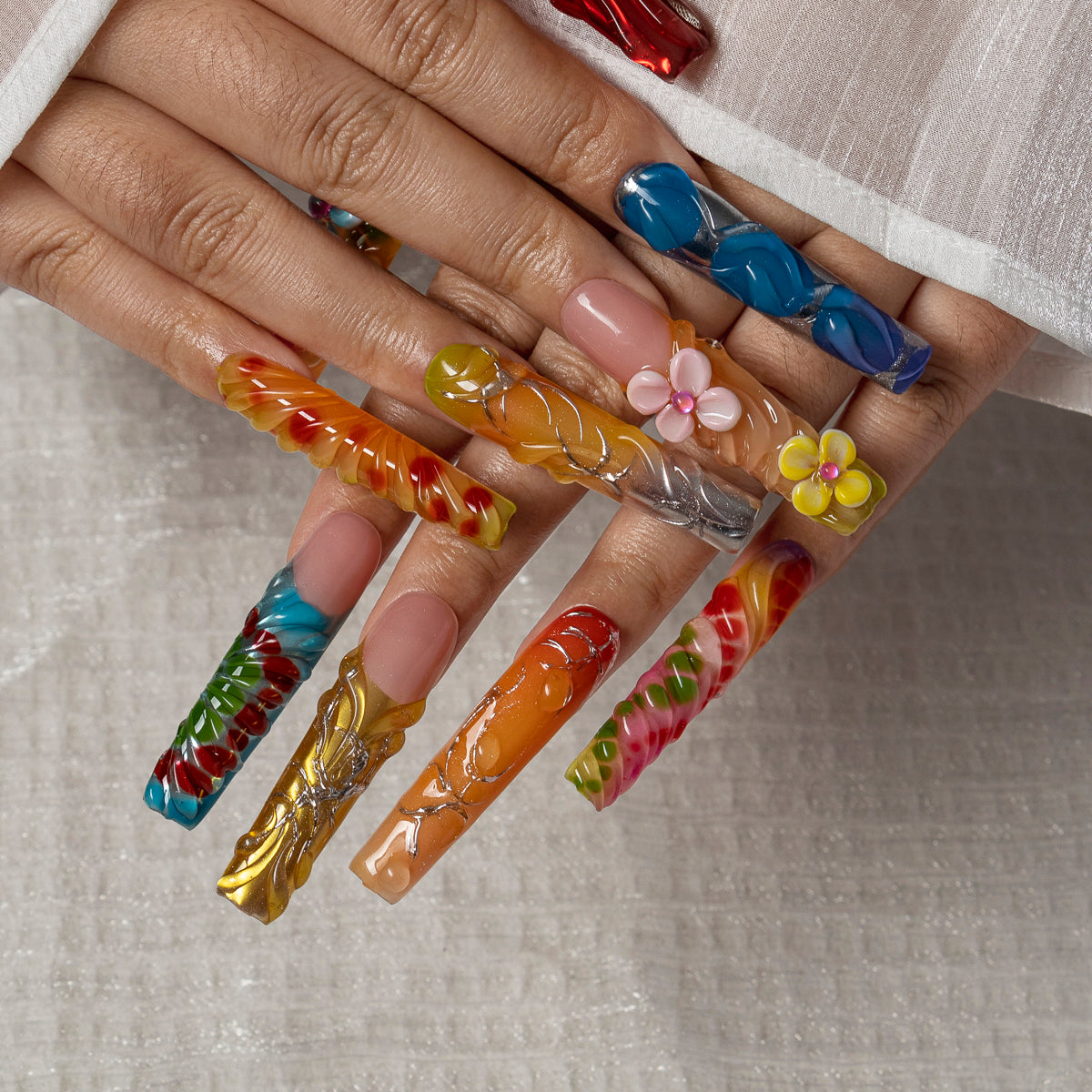 Aqua Marigold Charm SQLO0005 press-on nails hand model scene view 3