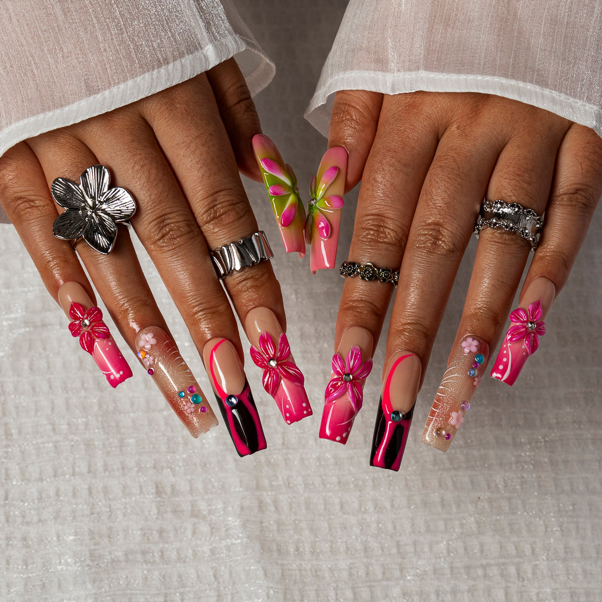 Electric Blossom SQLO0011 press-on nails hand model scene view 2