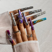 Chrome Orchid SQLO0012 press-on nails hand model scene view 1