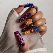 Midnight Carnival Star SQLO0014 press-on nails hand model scene view 1
