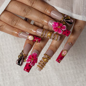 Orchid Cameo SQLO0015 press-on nails hand model scene view 3