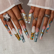 Aqua Relic SQLO0017 press-on nails hand model scene view 2
