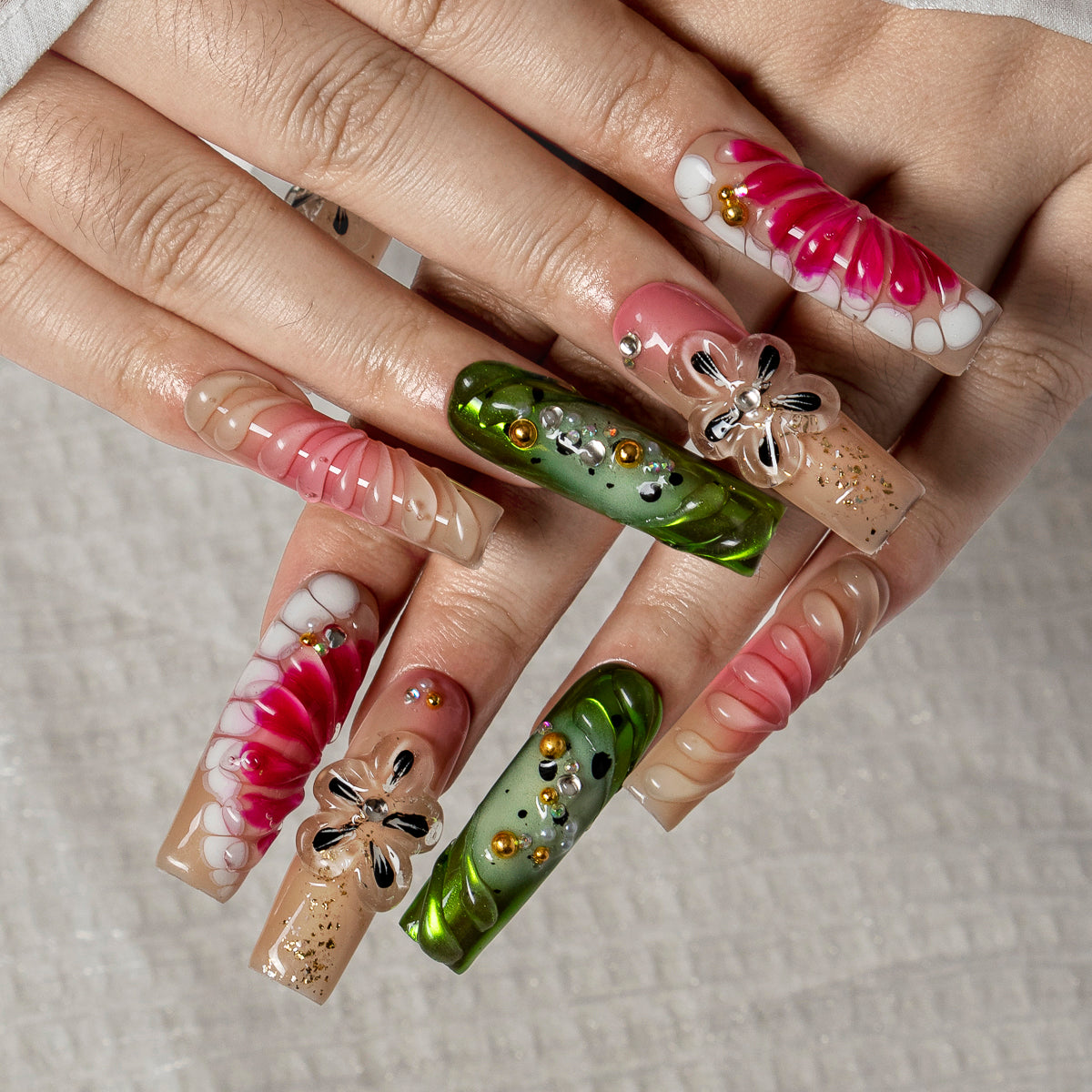 Butterfly Garden Ribbon SQLO0023 press-on nails hand model scene view 2