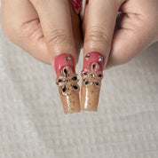 Butterfly Garden Ribbon SQLO0023 press-on nails hand model scene view 3
