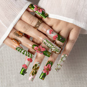 Emerald Flora SQLO0030 press-on nails hand model view 3