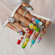 Garden Trinket SQLO0034 press-on nails hand model view 3