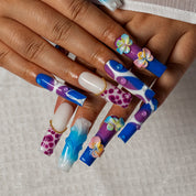 Indigo Plumeria SQLO0038 press-on nails hand model scene view 3