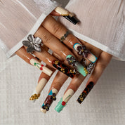Cherry Noir Garden SQLO0040 press-on nails hand model scene view 2
