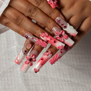 Rose Amulet SQLO0052 press-on nails hand model scene view 2