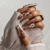 Ruby Heirloom SQLO0054 press-on nails hand model scene view 1