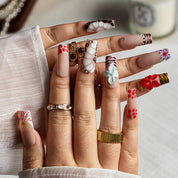 Scarlet Safari Blossom SQME0033 press-on nails hand model scene view 1