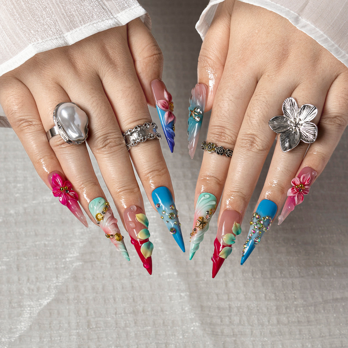 Prism Cove STLO0002 press-on nails hand model view 1