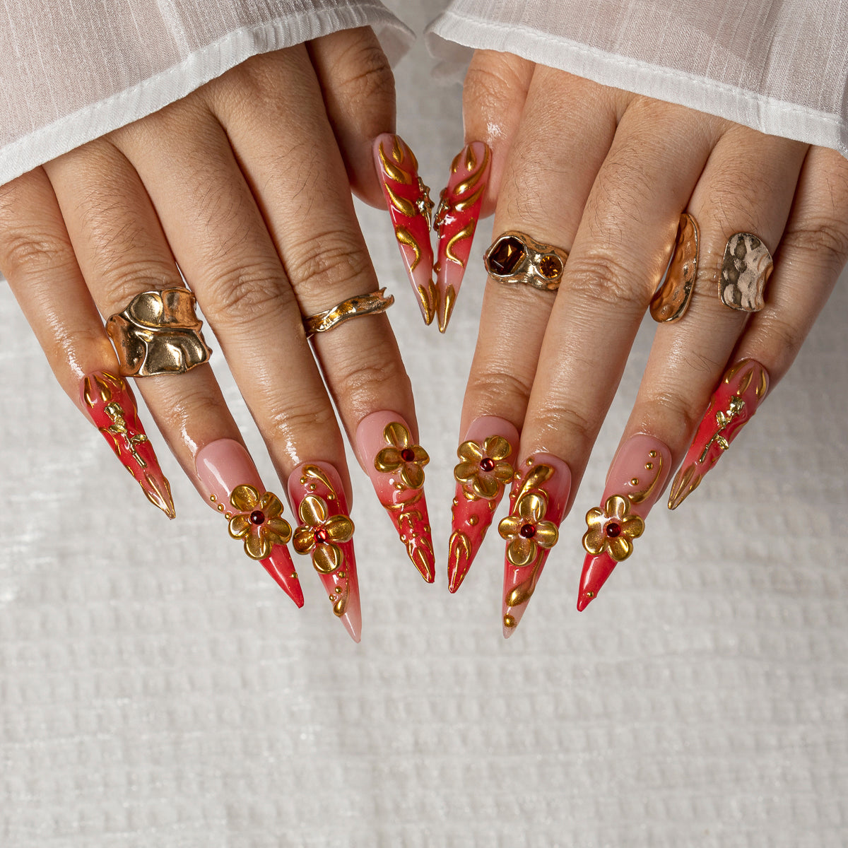 Crimson Regalia STLO0004 press-on nails hand model scene view 2