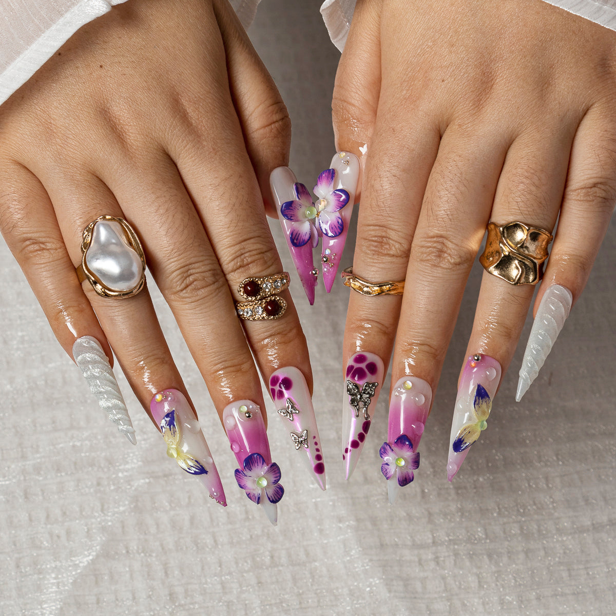 Orchid Mist STLO0006 press-on nails hand model view 2