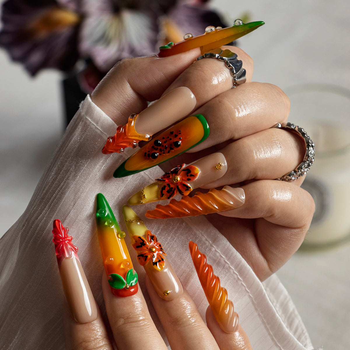Mango Grove STLO0010 press-on nails hand model scene view 1