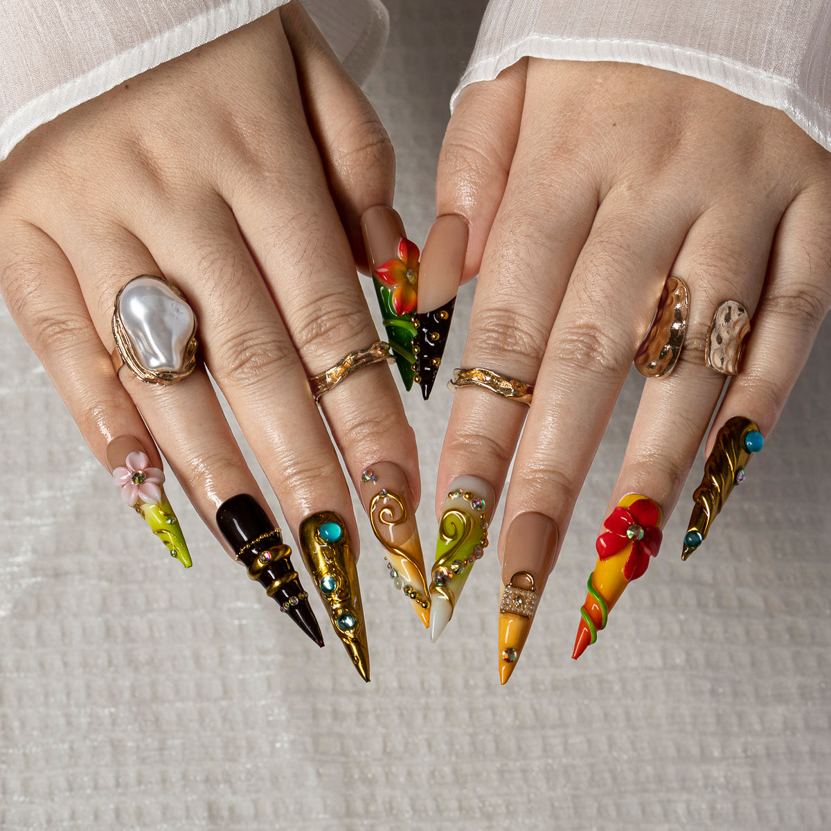 Golden Bazaar STLO0021 press-on nails hand model scene view 2