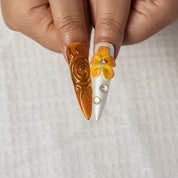 Solar Shell Bloom STLO0031 press-on nails hand model scene view 3