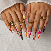 Ladybug Hibiscus STLO0032 press-on nails hand model scene view 1