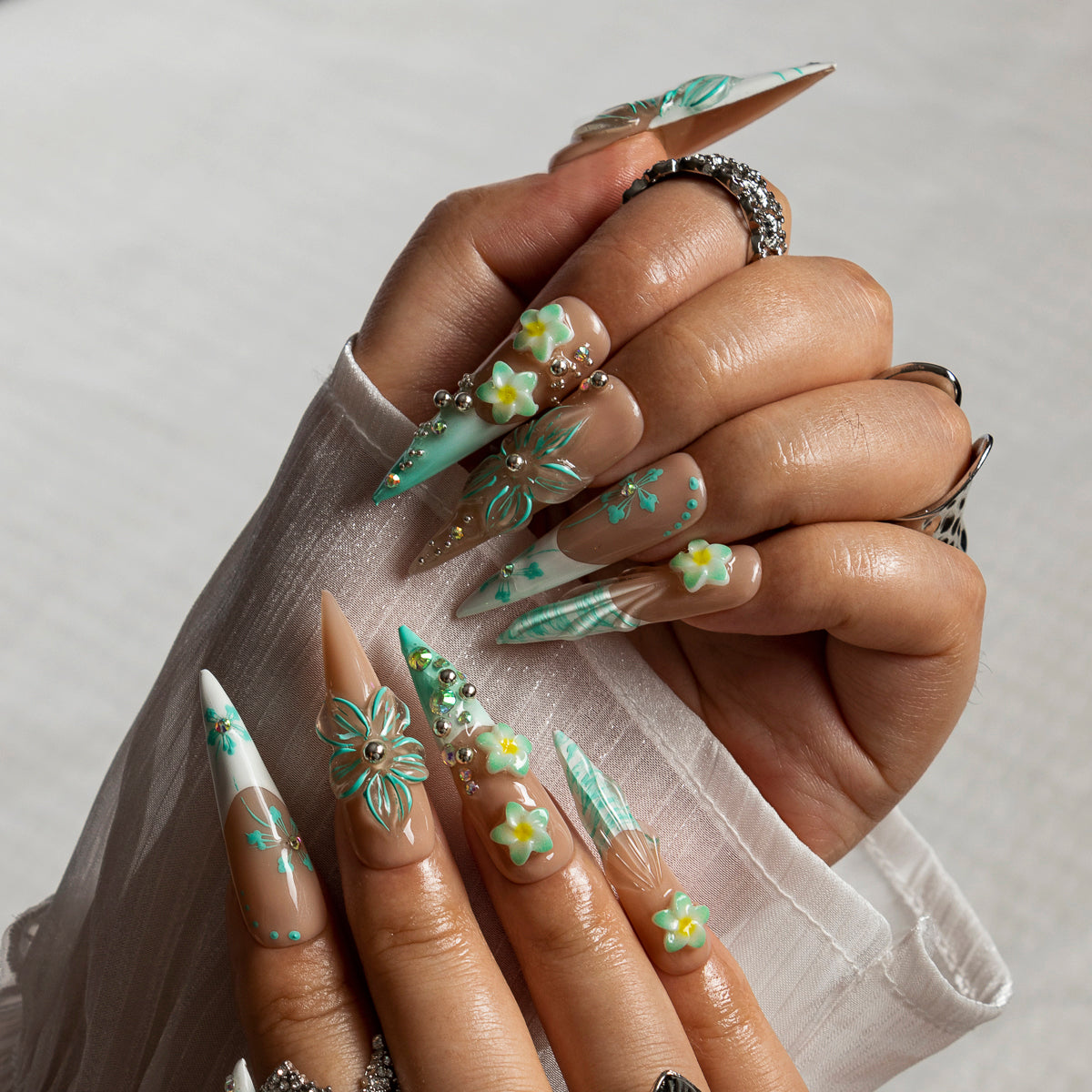 Mint Plumeria Veil STLO0039 press-on nails hand model scene view 1