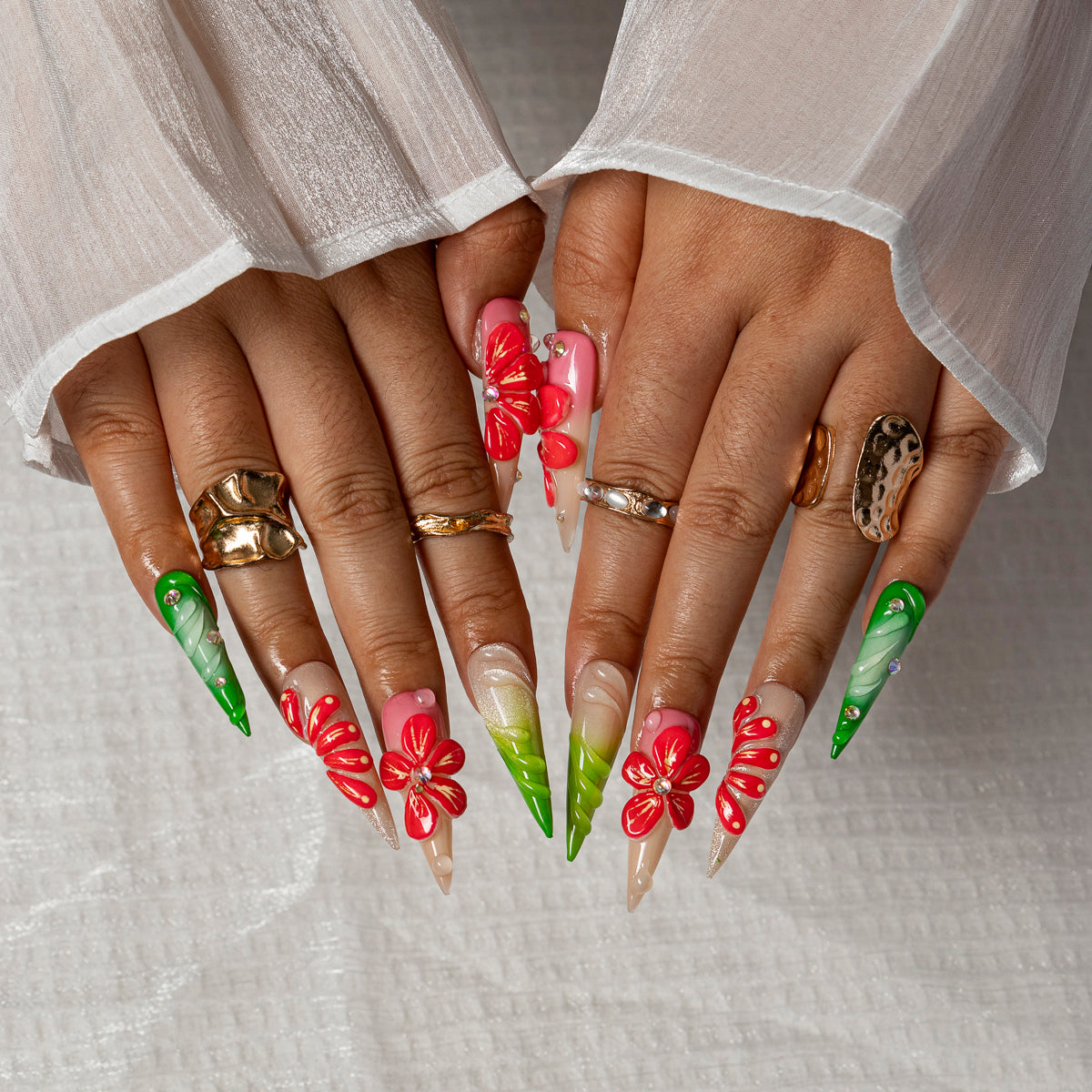 Scarlet Ivy STLO0040 press-on nails hand model scene view 2