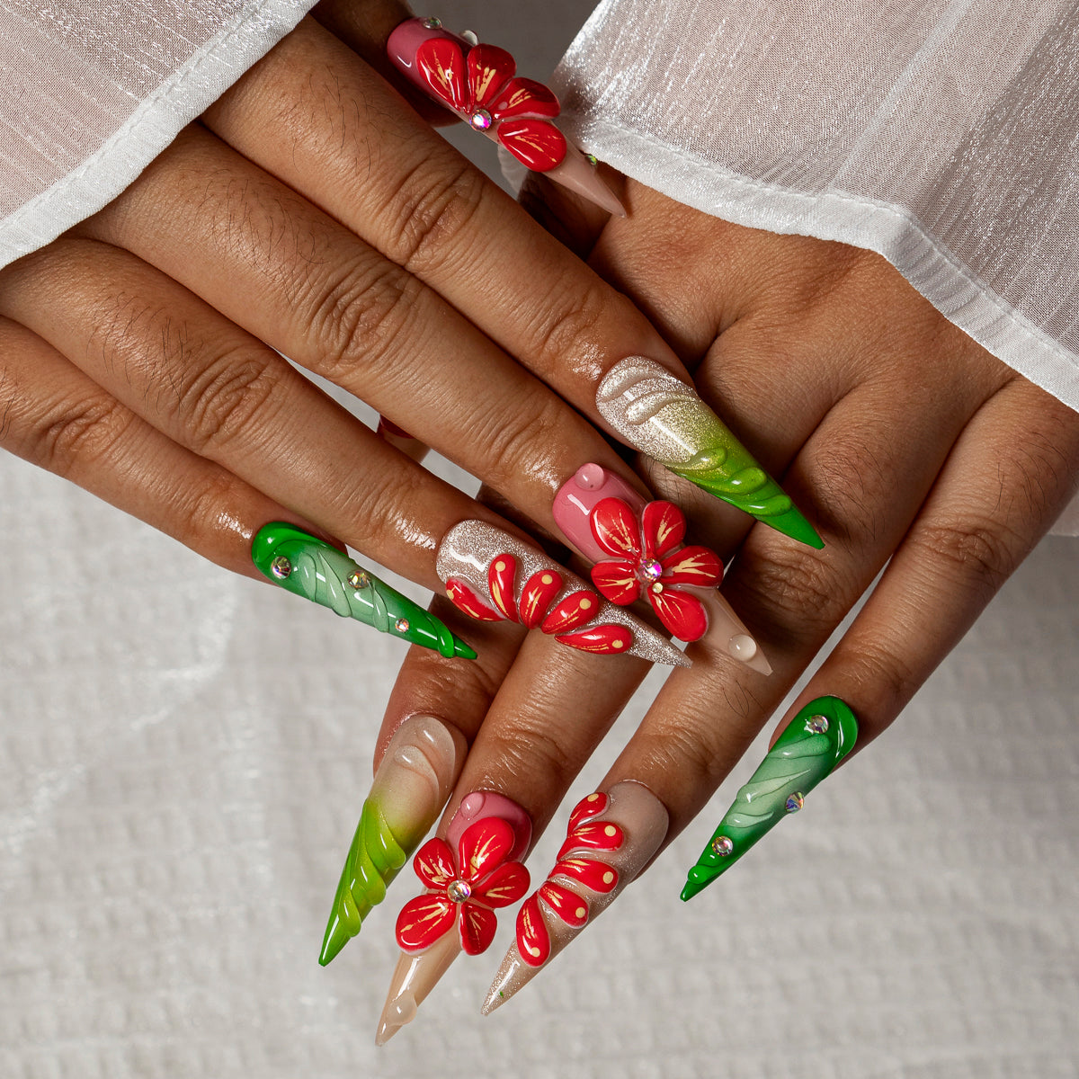 Scarlet Ivy STLO0040 press-on nails hand model scene view 3