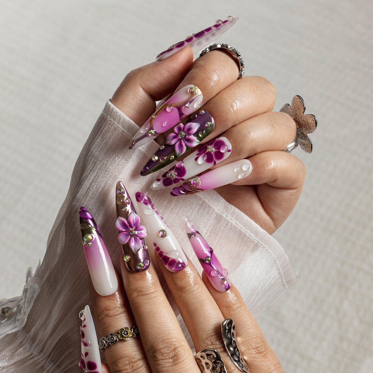 Lavender Orchid Veil STLO0044 press-on nails hand model scene view 1