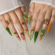 Clover Meadow STLO0048 press-on nails hand model view 2