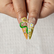Clover Meadow STLO0048 press-on nails hand model view 3