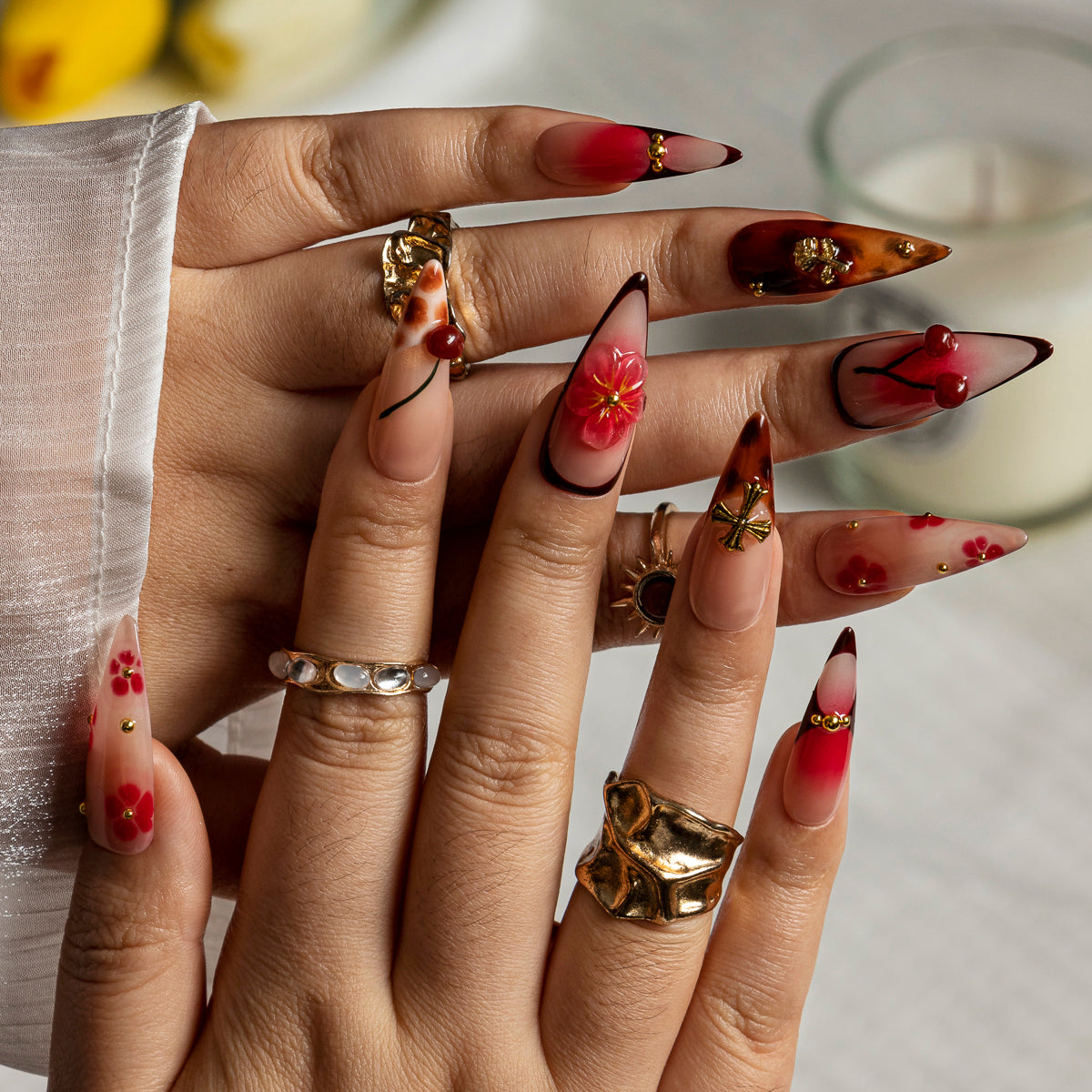 Scarlet Floral Flame STME0011 press-on nails hand model scene view 1