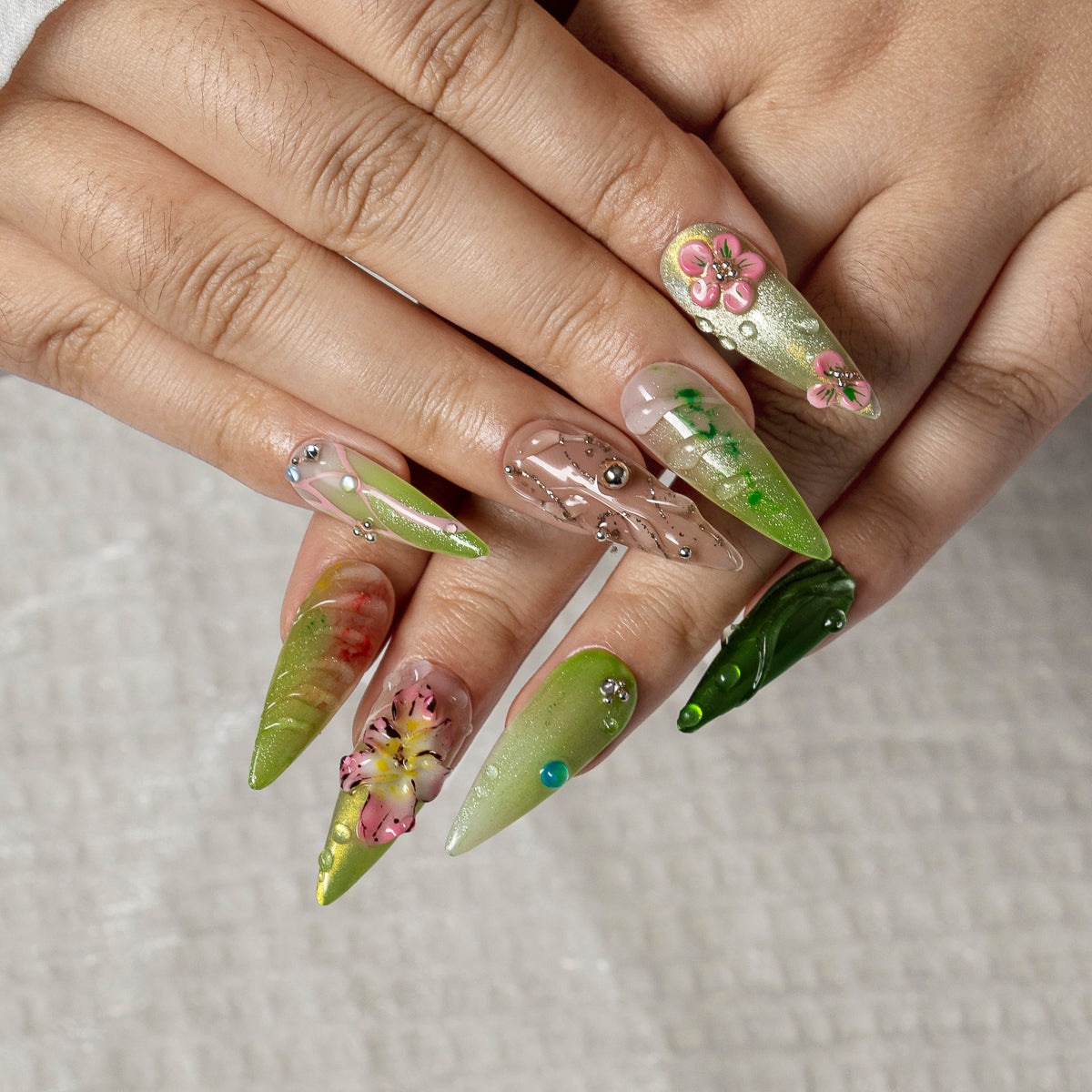 Botanical Mist STME0053 press-on nails hand model scene view 2